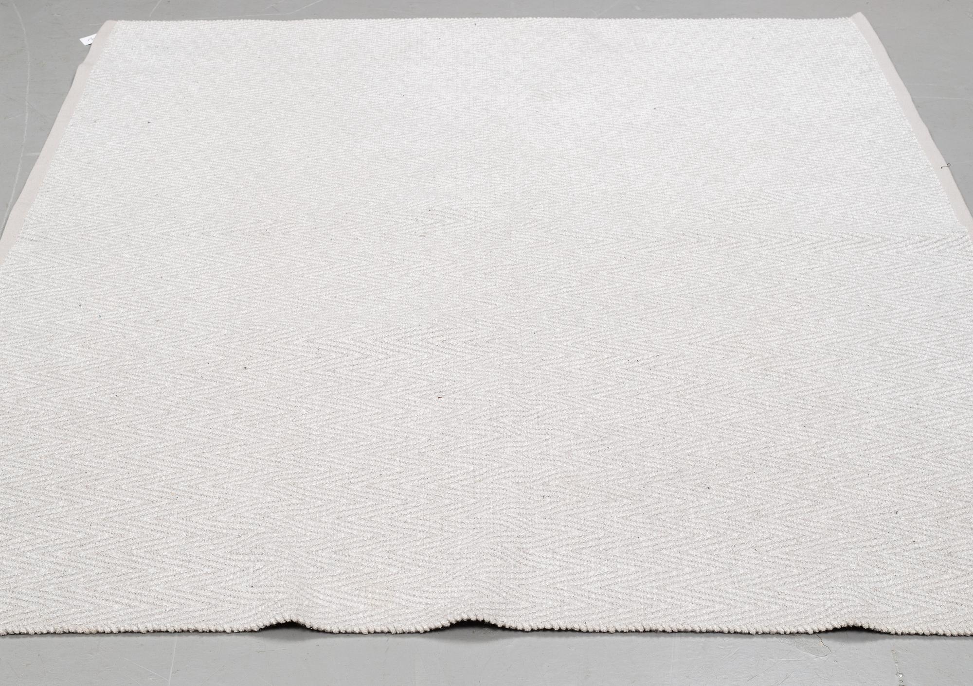 MATTA "Chenille Charles" Kasthall, ca 243 x 190 cm.