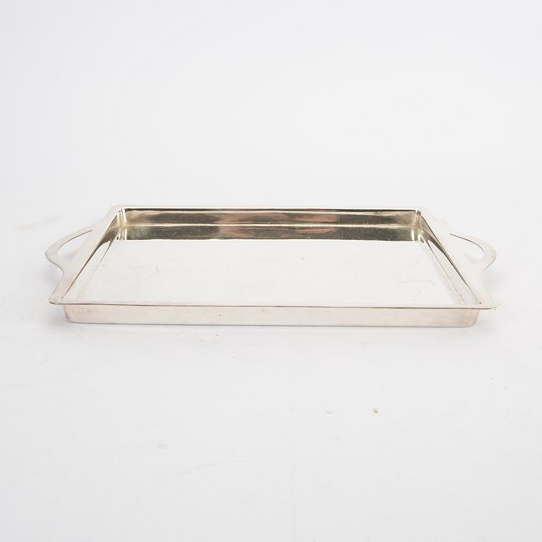 A set of three trays and two bread baskets epns England 20th century.