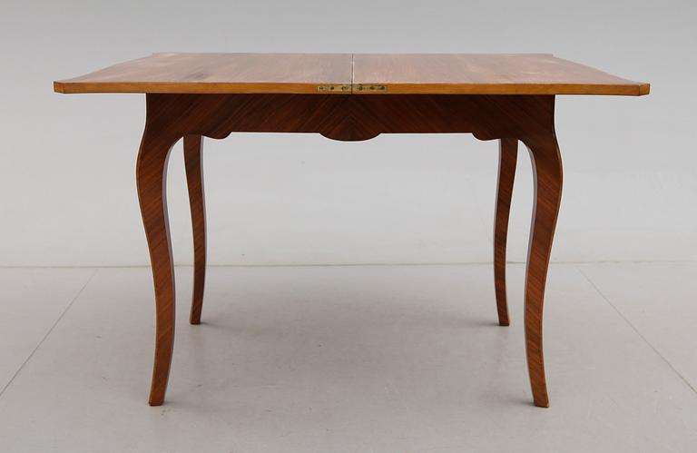 SPELBORD, rokokostil, 1900-talets första hälft.