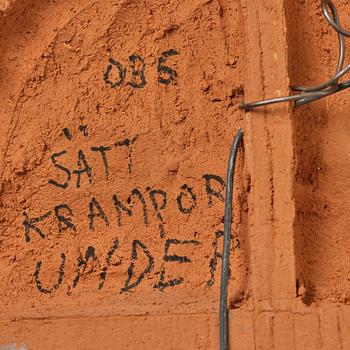 Helga Henschen, väggskulptur.