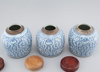 Three 19th century Chinese porcelain jars.