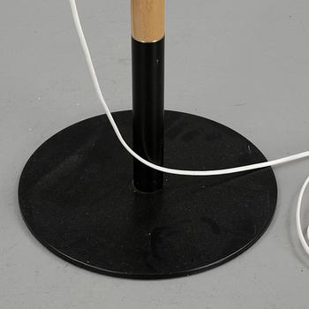 GOLVLAMPA, modell 325, Vilhem Wohlert, Le Klint, 1900-talets slut.