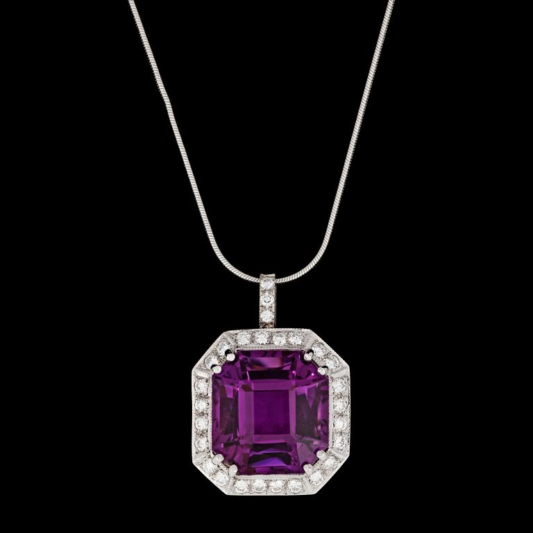 An amethyst and brilliant cut diamond pendant, tot. app. 1.50 cts.