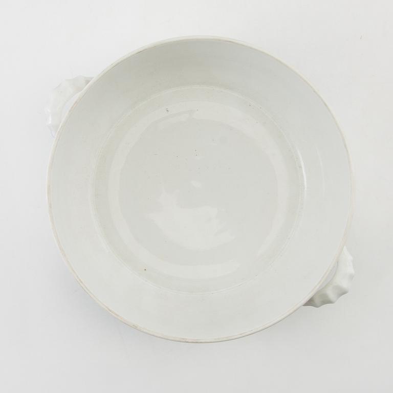 Service approximately 140 pieces "Blue Flower" Royal Copenhagen Denmark 20th century porcelain.