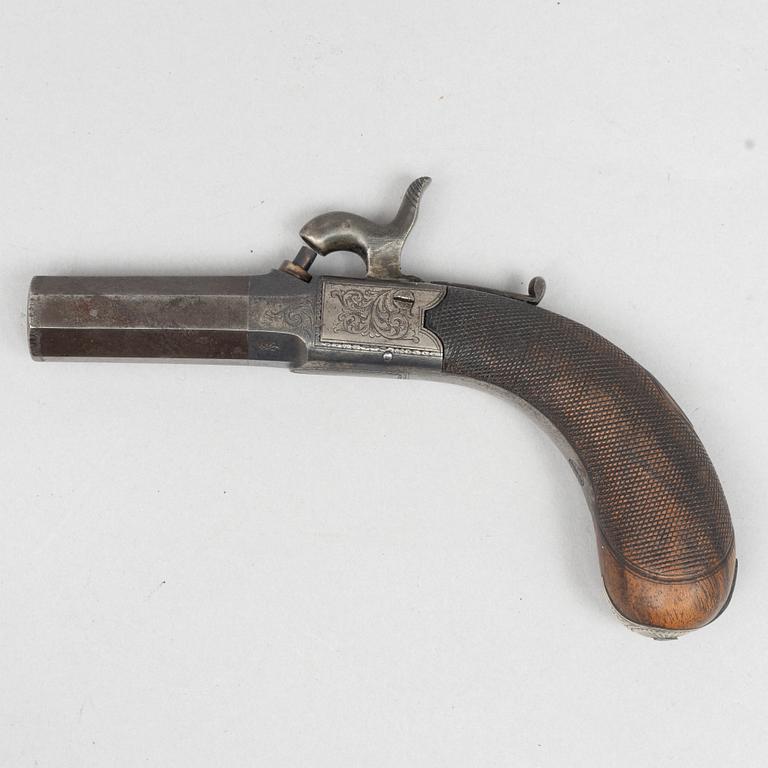 Percussion pistol, British, mid-19th century.