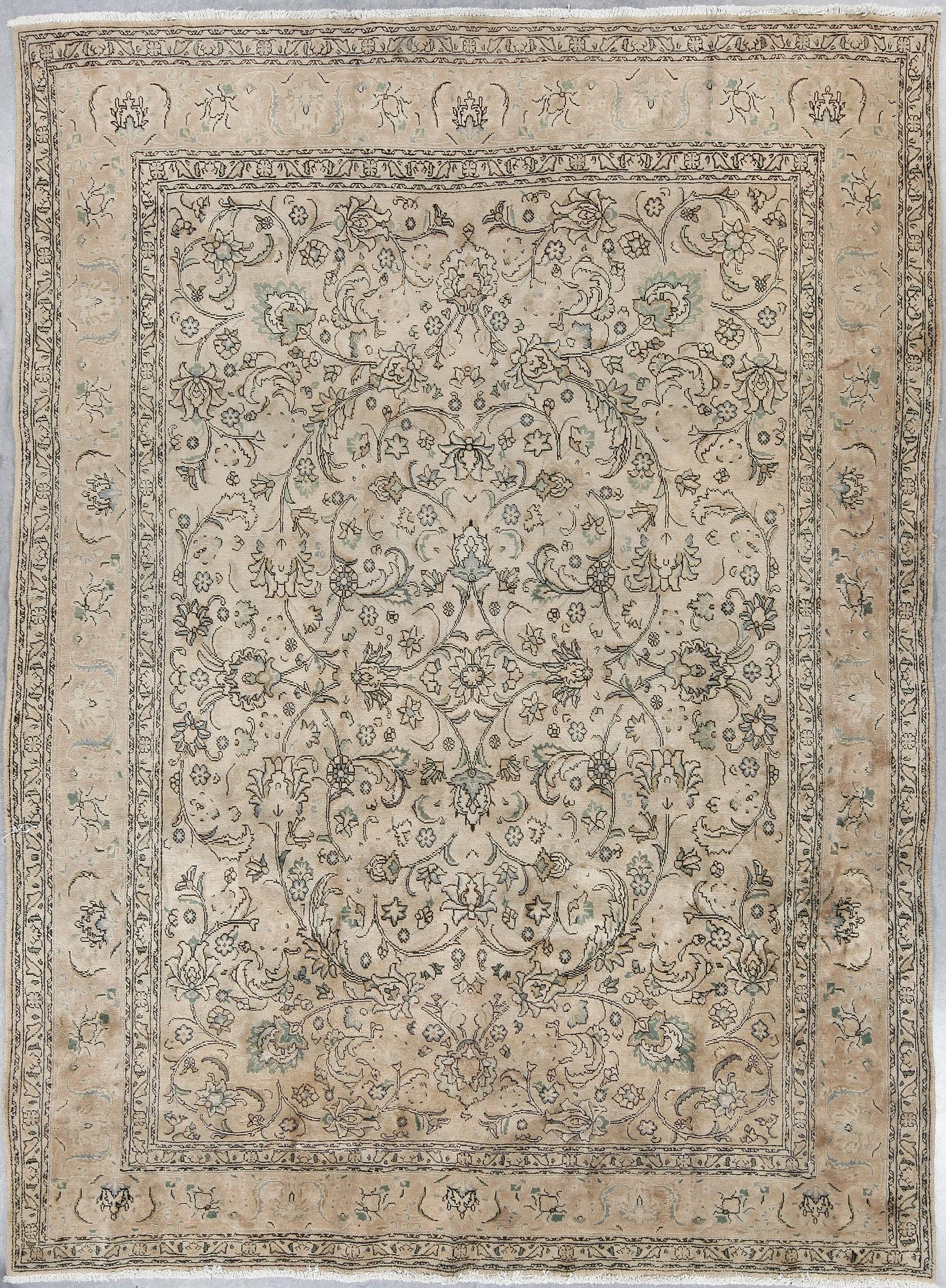 MATTA, Täbris, ca 394x290 cm.