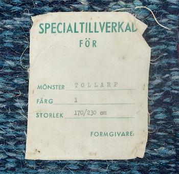 A CARPET,  flat weave, signed IS (Ingegerd Silow), around 230x166 cm.