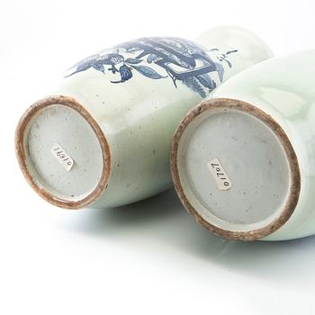 Two Chinese blue and white 'antiques and precious objects' vases, 20th century.