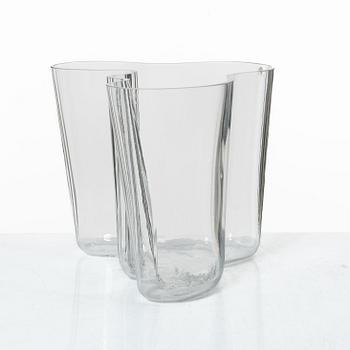 Alvar Aalto, a 'Savoy' glass vase, model 3030, Iittala, Finland.