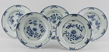 TALLRIKAR, 5 st, porslin, Kina, 1700/1800-tal.