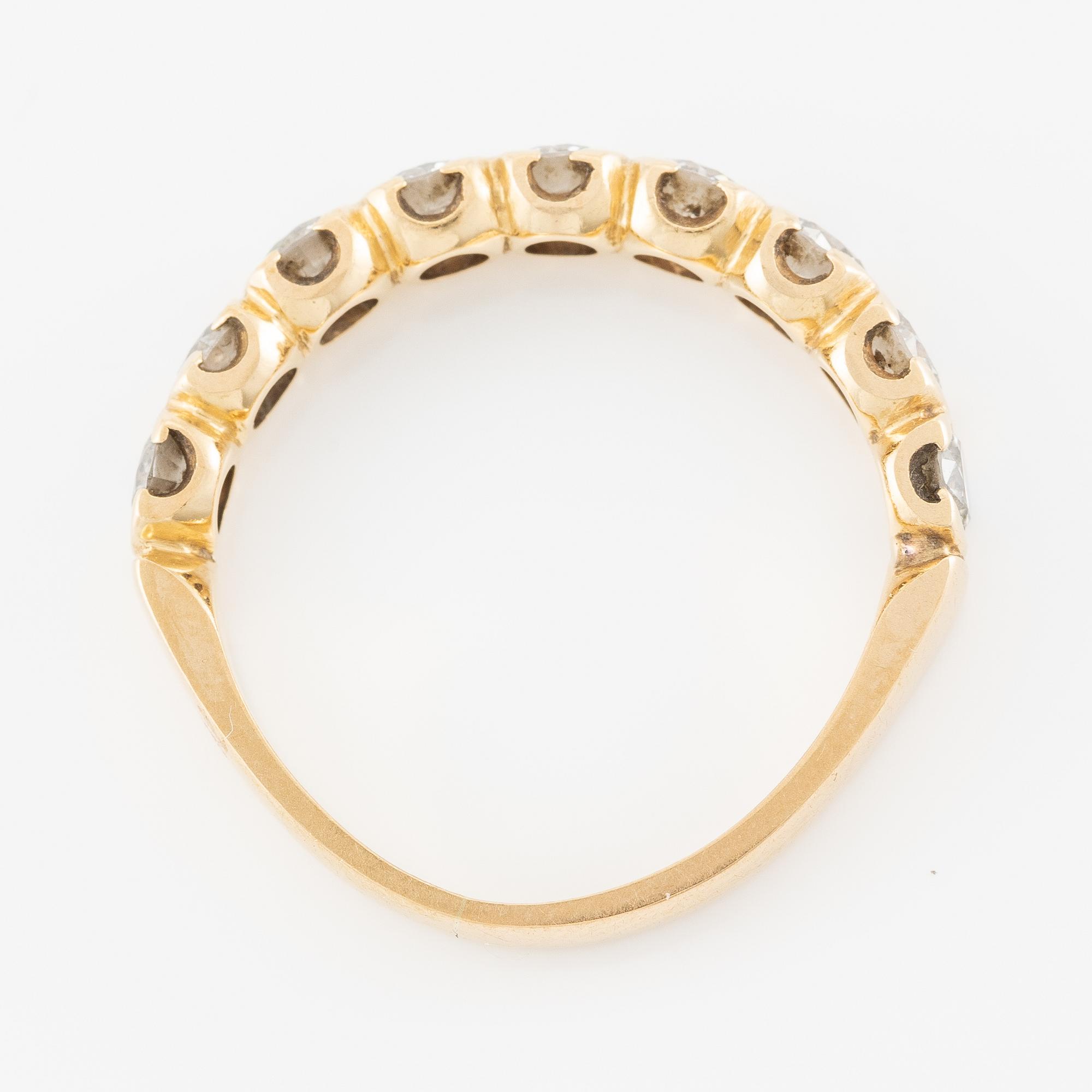 Alliance ring, half alliance, 18K gold with diamonds.