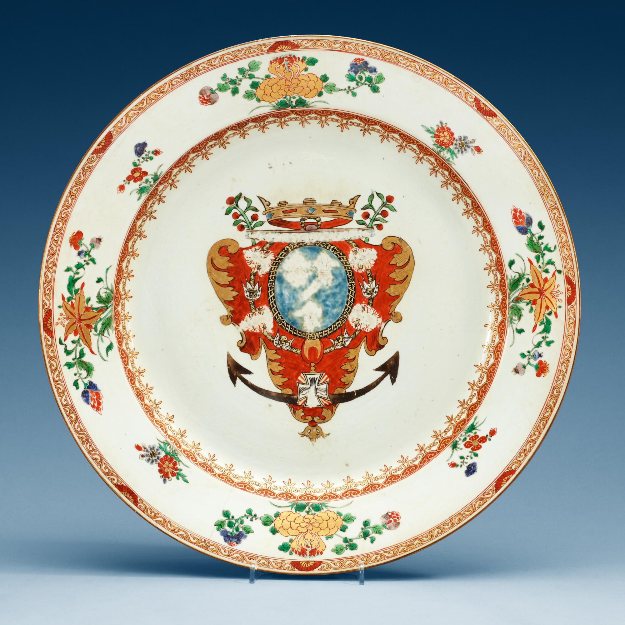 FAT, vapenporslin. Qing dynastin, Yongzheng (1723-35). Circa 1730.