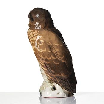 Waldemar Lindström, Skulptur, "Berguv", glaserat porslin,  Rörstrand, 1900-talets början.