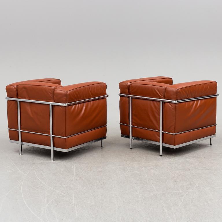 LE CORBUSIER, PIERRE JEANNERET & CHARLOTTE PERRIAND fåtöljer, ett par, LC2, Cassina, Italien.