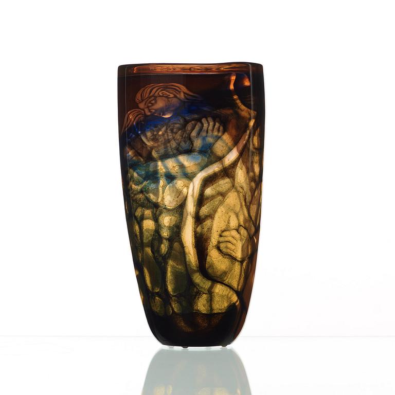 Eva Englund, a 'Graal' glass vase, Muraya 1990.