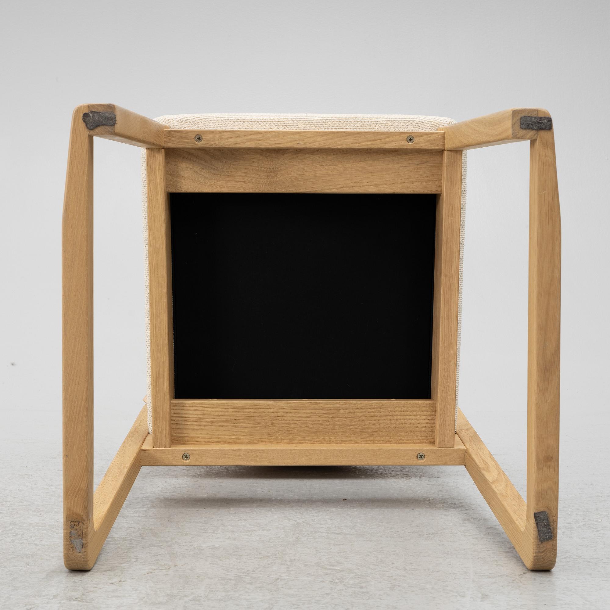 Keiji Ashizawa, stol, "Sori Chair", Ariake, Japan.