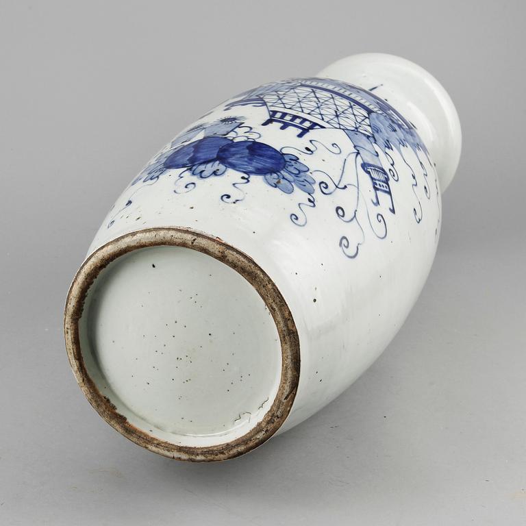 GOLVVAS, porslin, Kina, 1800-tal.