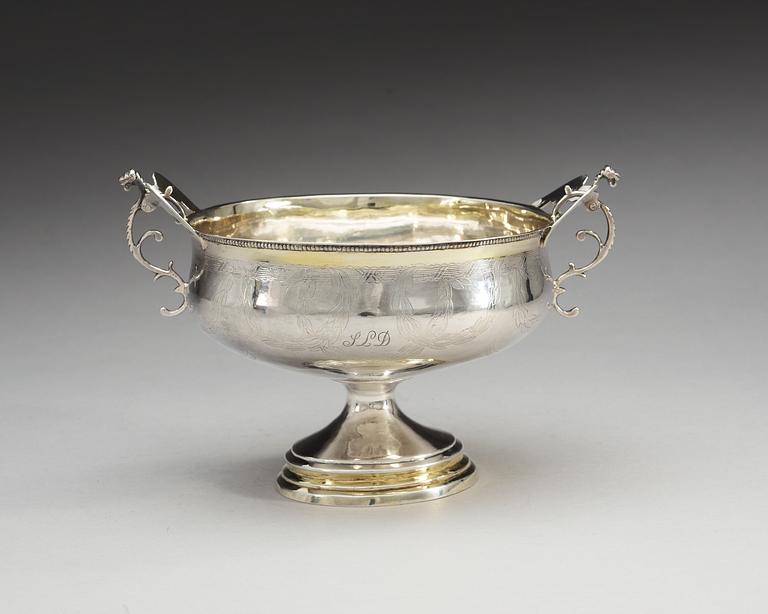 A Swedish 18th century parcel-gilt bowl, makers mark of  Nils Grubb, Hudiksvall 1785.
