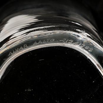 ALVAR AALTO, A glass vase. 'Alvar Aalto 100 years'. iittala 219/1998.