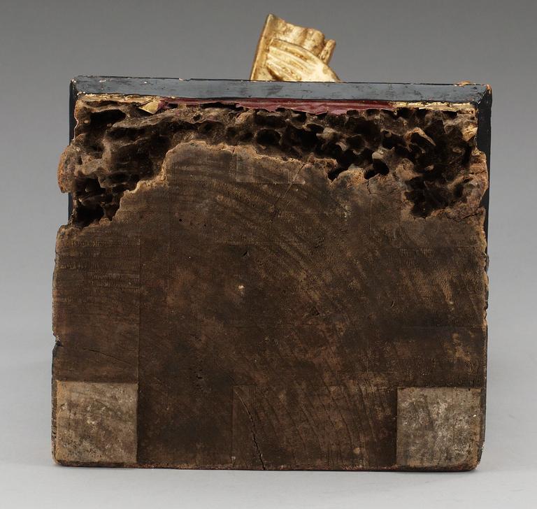 FIGURIN, lackerat trä. Qing dynastin 17/1800-tal.