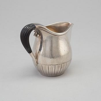 JOHAN ROHDE, Kaffeservis, 3 delar, "Cosmos", sterling silver, Georg Jensen, Köpenhamn, efter 1945.