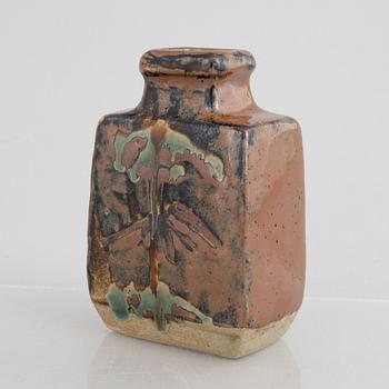 Shoji Hamada, his style, high fired stoneware, 20th century.