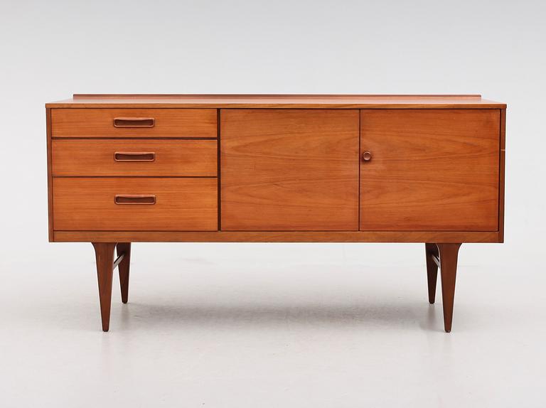 SIDEBOARD, möjligen G-plan, England, 1900-talets andra hälft.