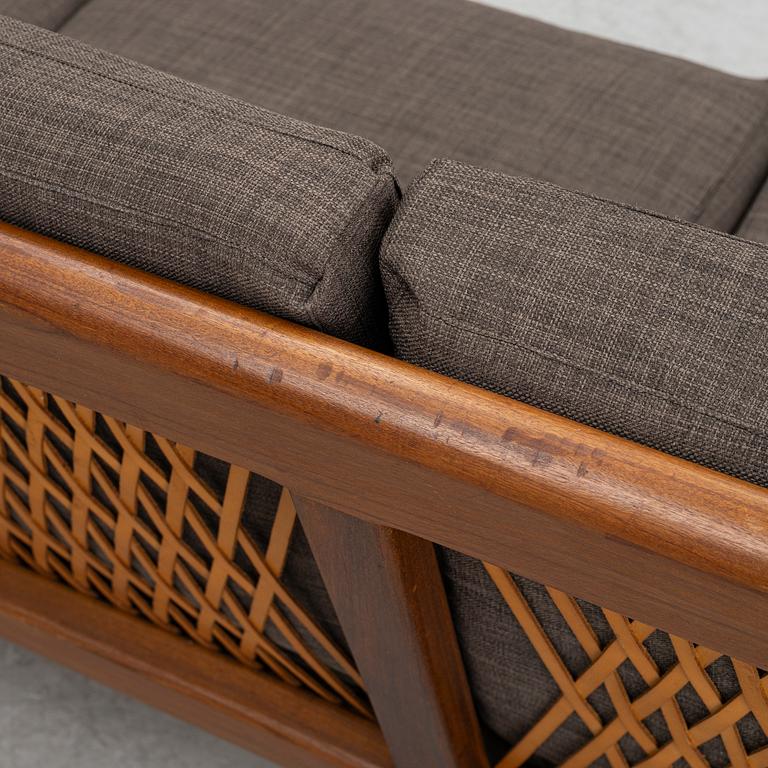 Carl Gustaf Hiort af Ornäs, sofa, "Studio", Puunveisto Oy - Träsnideri Ab, mid-20th century.
