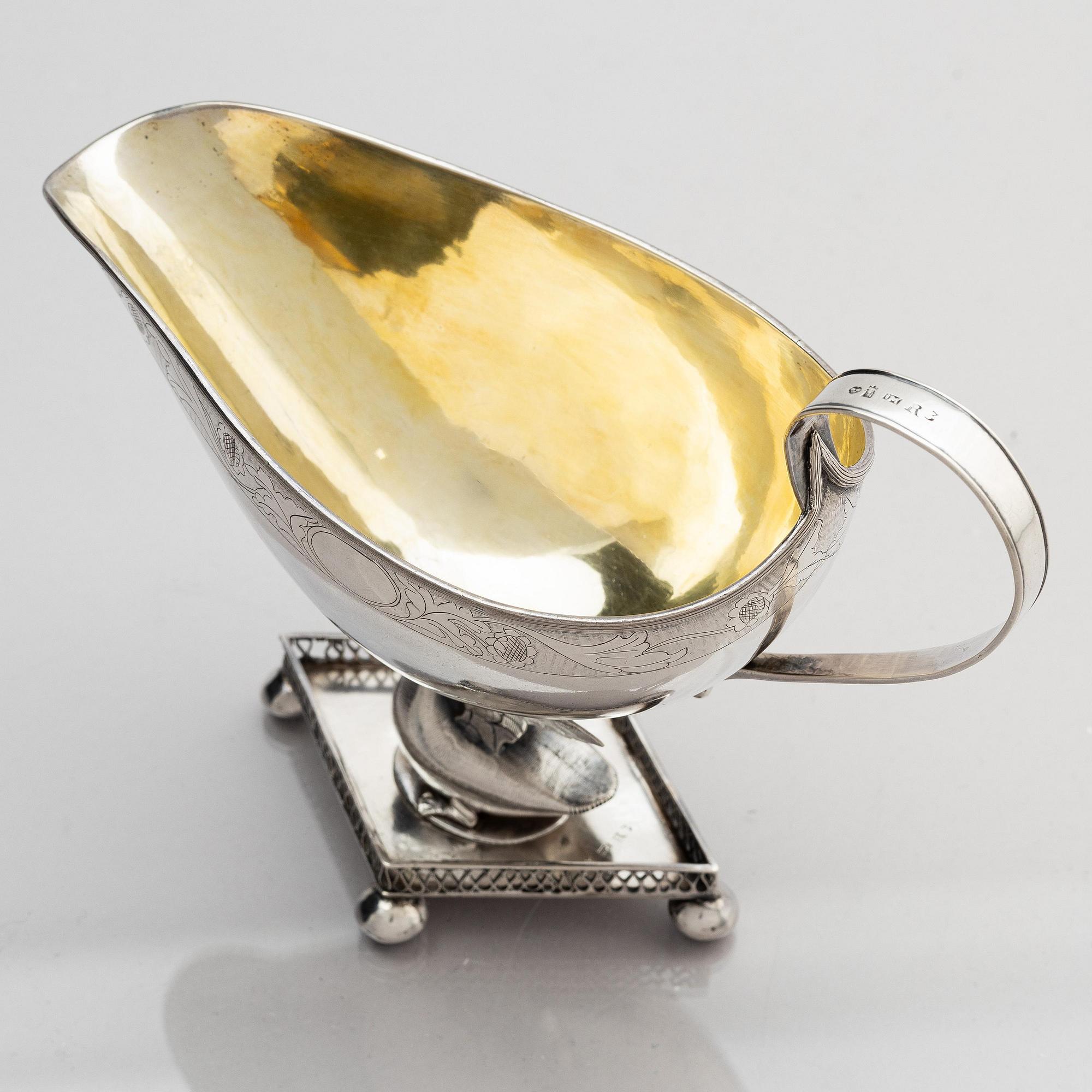 Isaac Malmborg, såsskål, silver, Stockholm 1823. Empire.