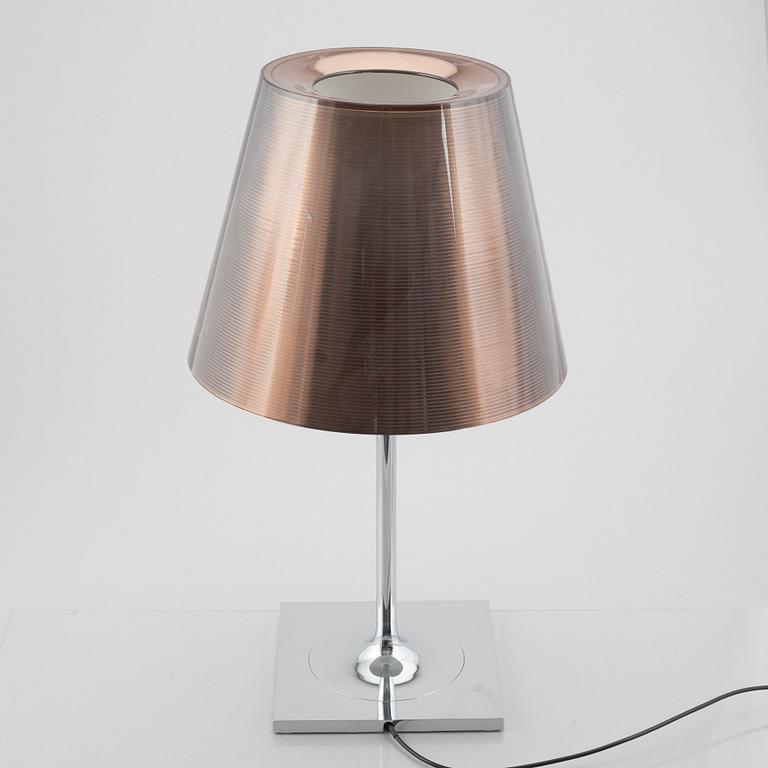 Philippe Starck, bordslampa, "Ktribe”, FLOS.