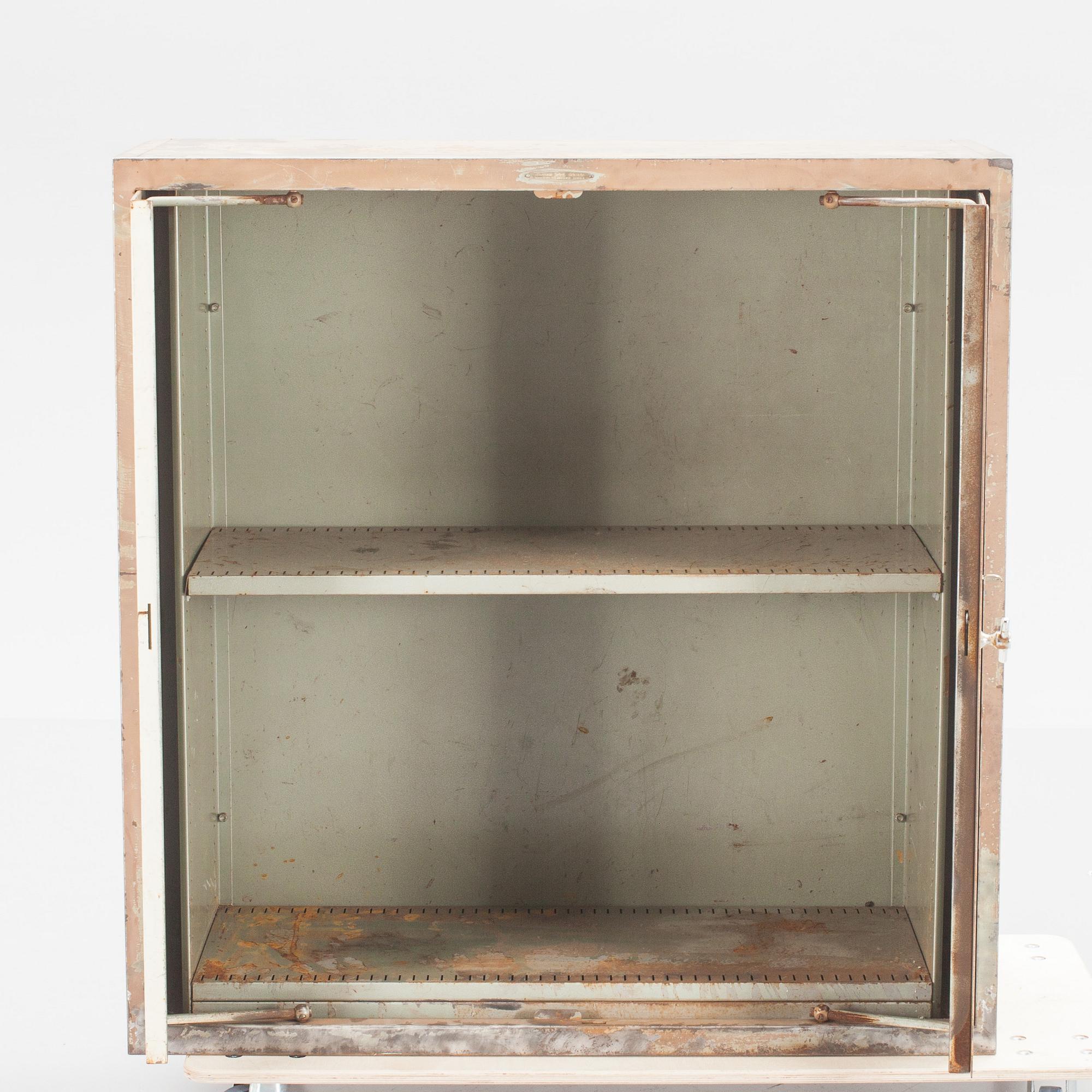 SKÅP, plåt, Lindqvist Stålmöbler, Motala.