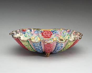 An enamel on copper clam-shaped bowl, Qing dynasty, 18th Century.