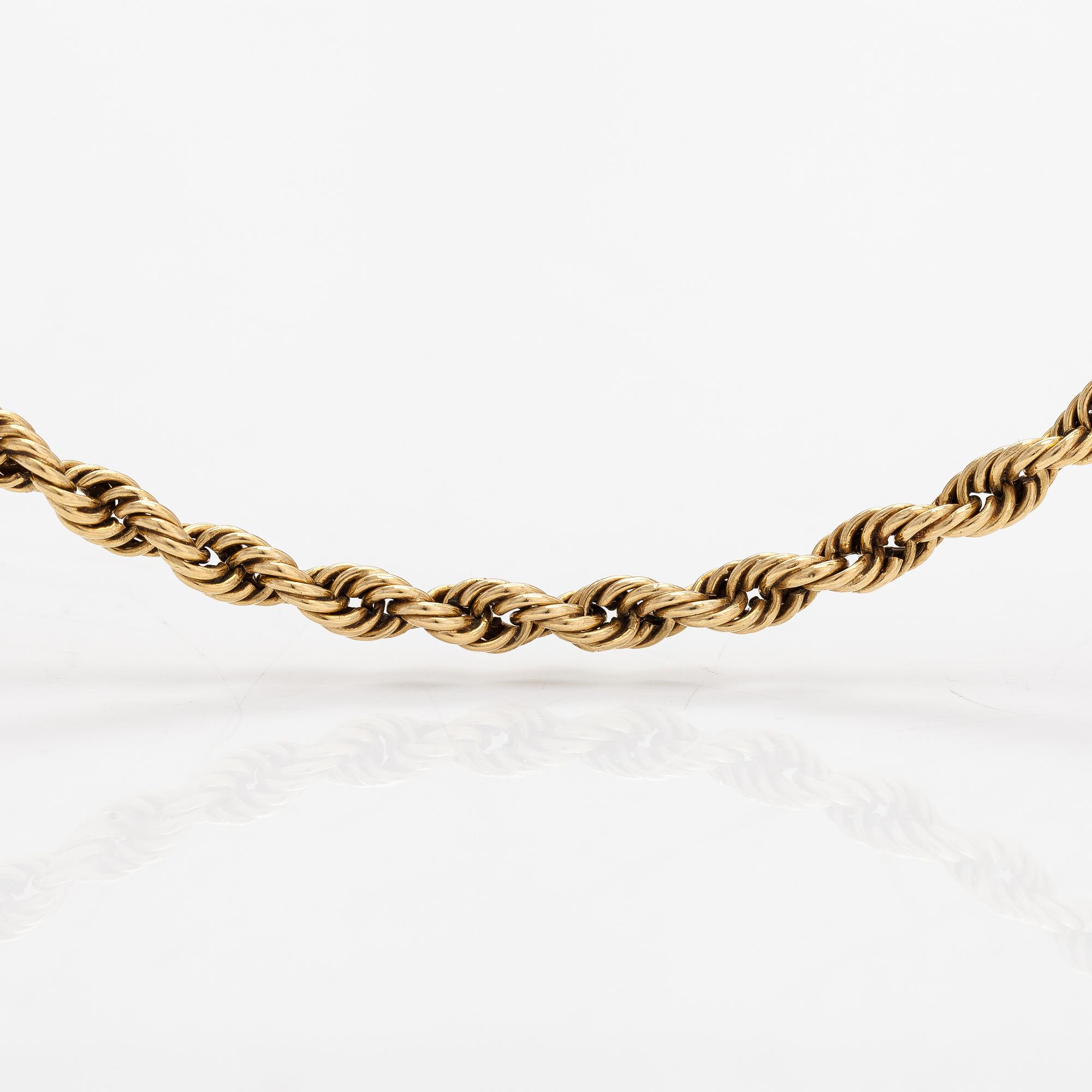 An 18K gold neacklace.