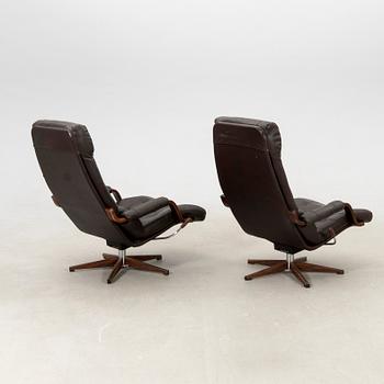 Armchairs, a pair by Göte Möbler, late 20th century.