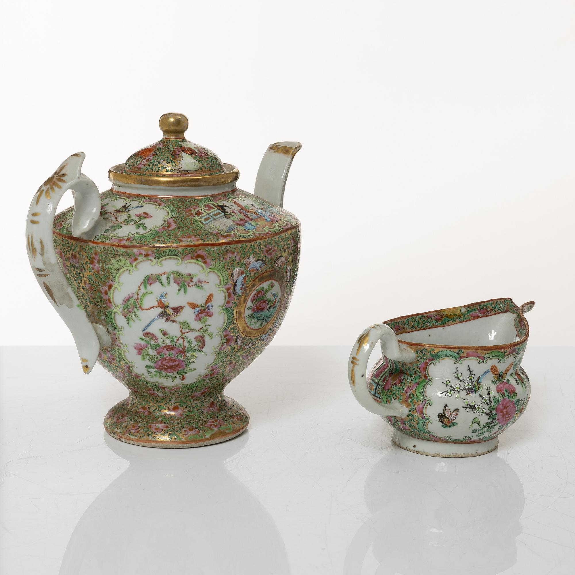 A Chinese Canton porcelain teapot, two leaf dishes, a bowl with cover and a jug, Qing dynasty 19th century and 20th cent.