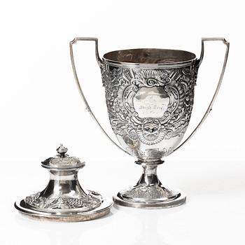 Rebecca Eames & Edward Barnard, a silver cup with lid, London, 1808.