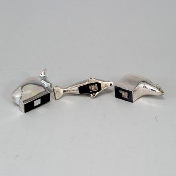 GUNNAR CYRÉN, a group of three silver plated figurines, Dansk Designs, Japan.