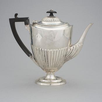 A silver coffee pot by John Aldwinckle & Thomas Slater, London, England, 1890. Total weight 540 grams.