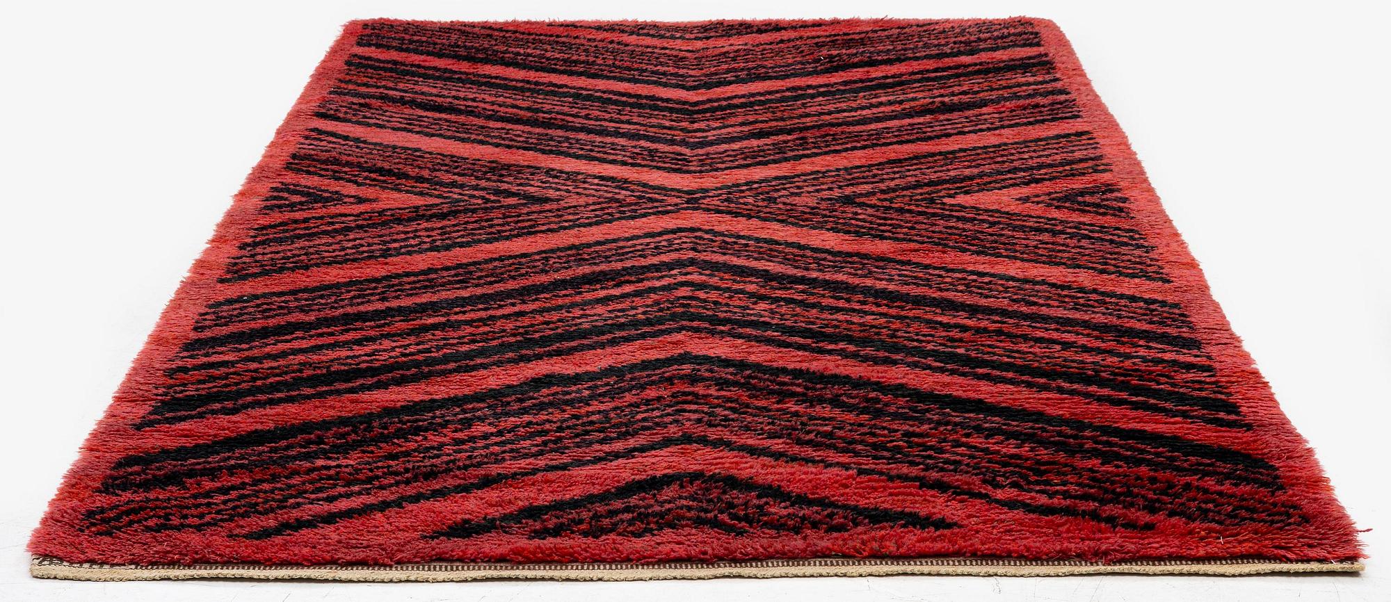 Barbro Nilsson, matta, 'Tigerfällen', knotted pile (rya), c. 260 x 154 cm, signed AB MMF BN.