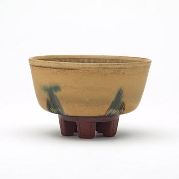 Wilhelm Kåge, a 'Farsta' stoneware bowl, Gustavsberg Studio 1959.