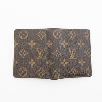 Louis Vuitton, wallet.