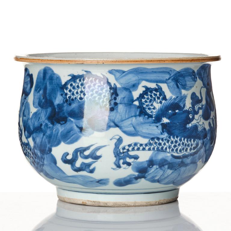 A blue and white censer, Qing dynasty, 18/19th Century.