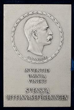 PLAKETT, silver, metallfabriks A/B, C C Sporrong, 1971. Totalvikt ca 161 gram.