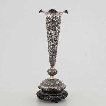 A Chinese silver vase, late Qing dynasty.