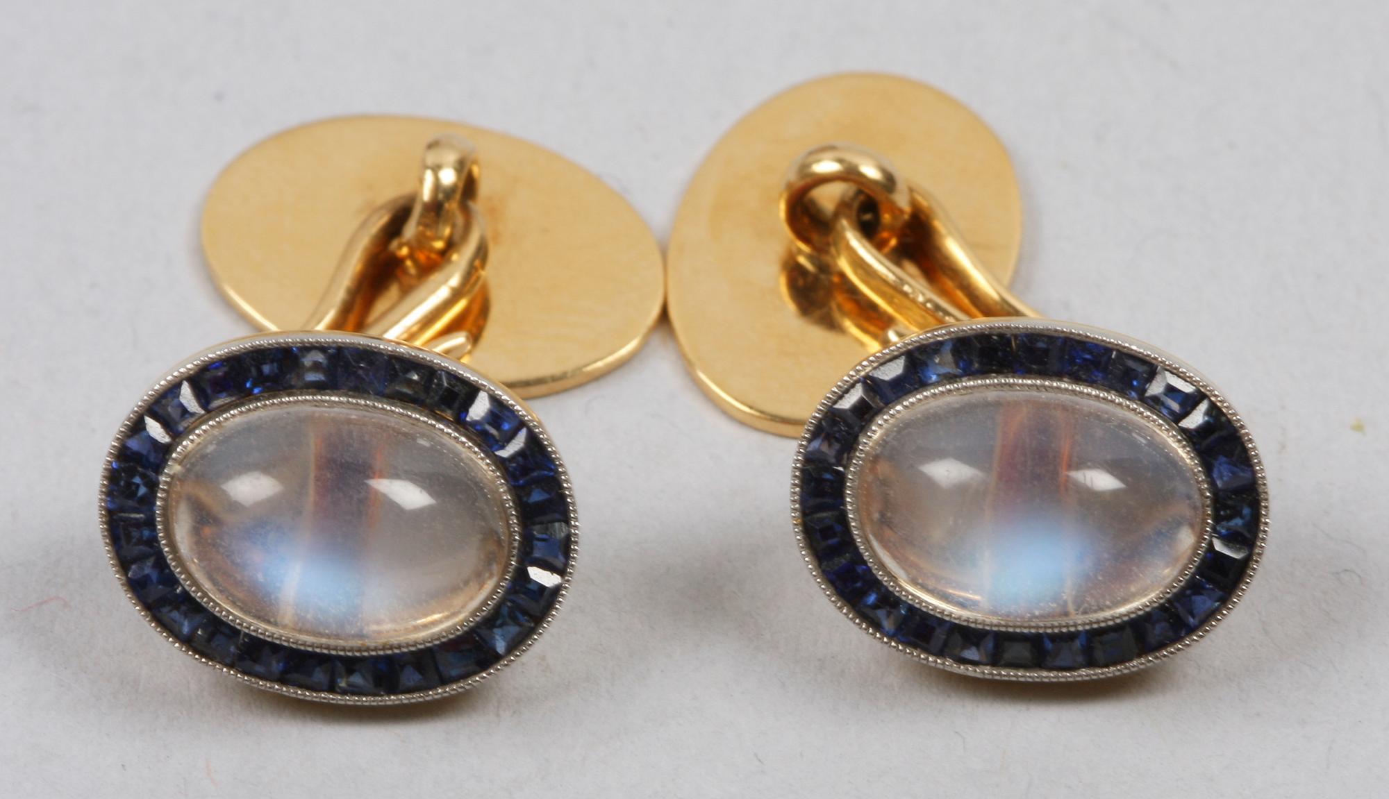MANSCHETTKNAPPAR, ett par, guld 18 K, tot 7 g.