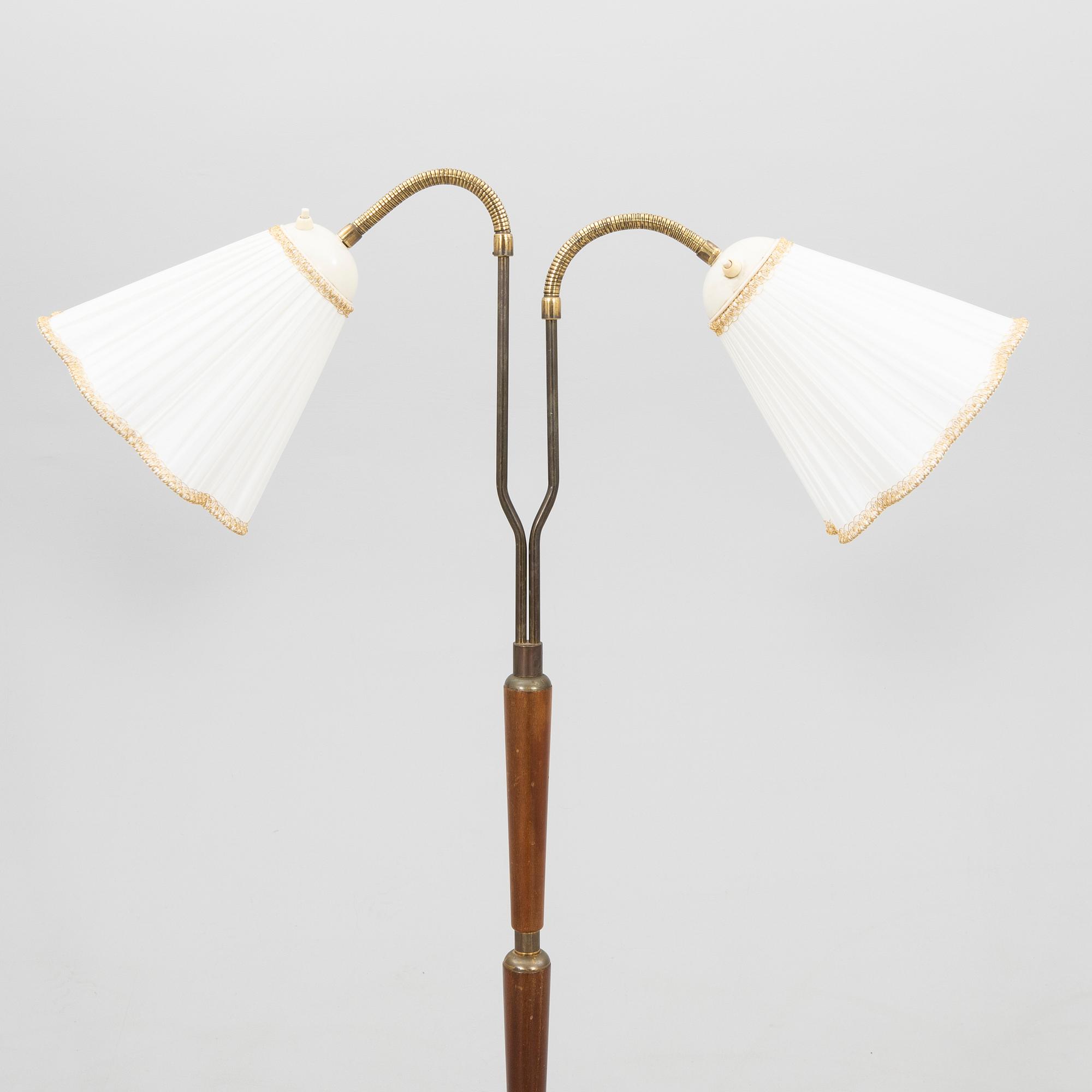Golvlampa 1900-talets mitt.