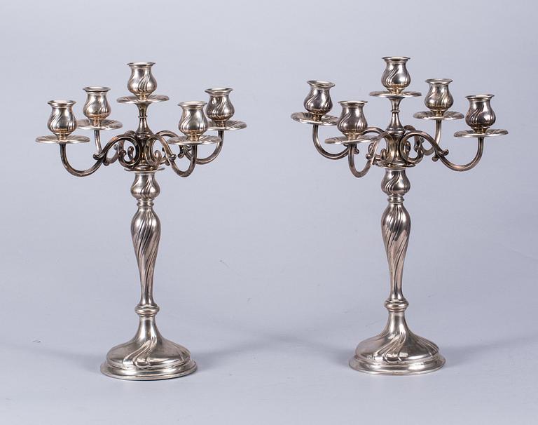 KANDELABRAR, ett par, silver, 1900-tal, vikt ca 1520g.