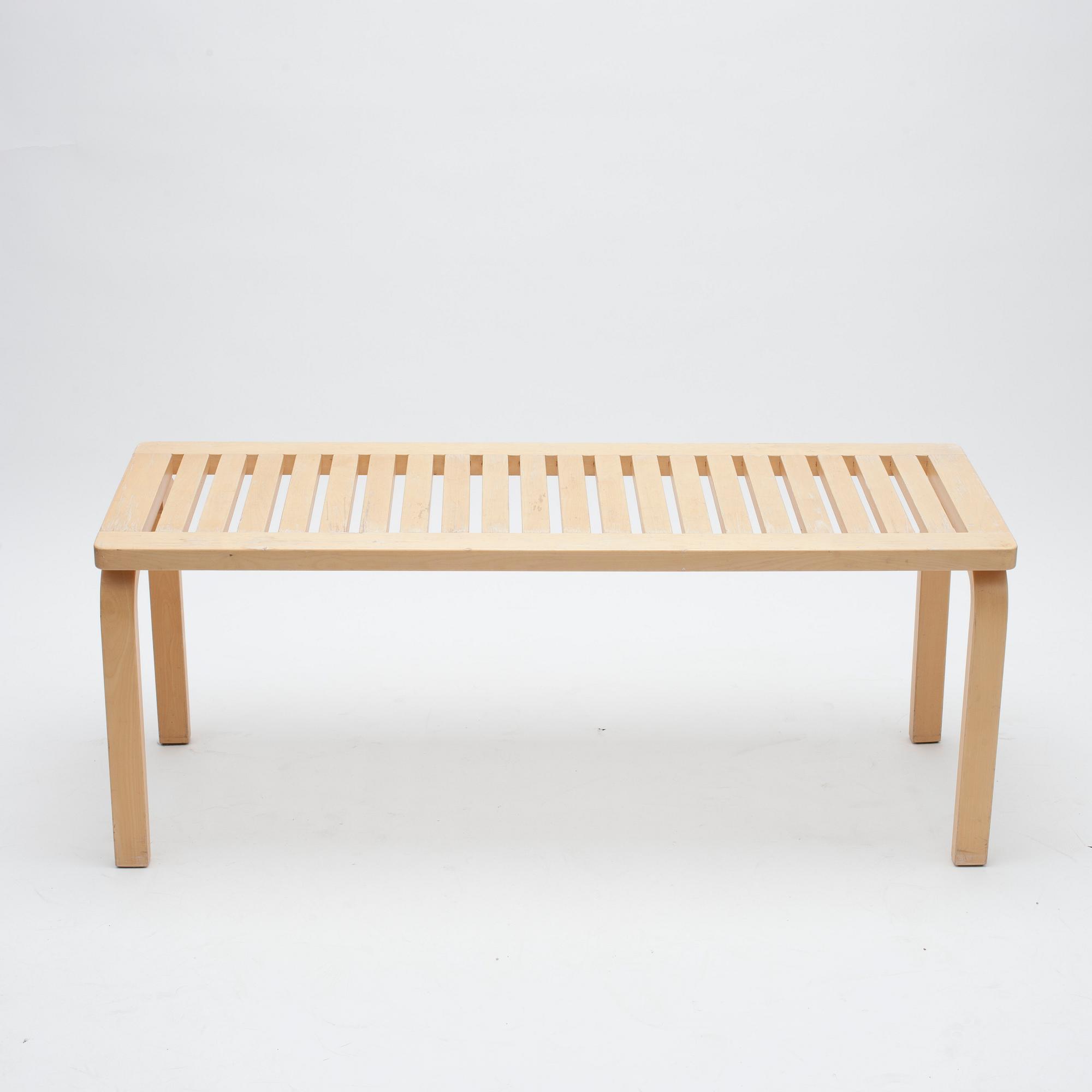 BÄNK, 153A, Alvar Aalto, Artek. Modellen formgiven 1945.