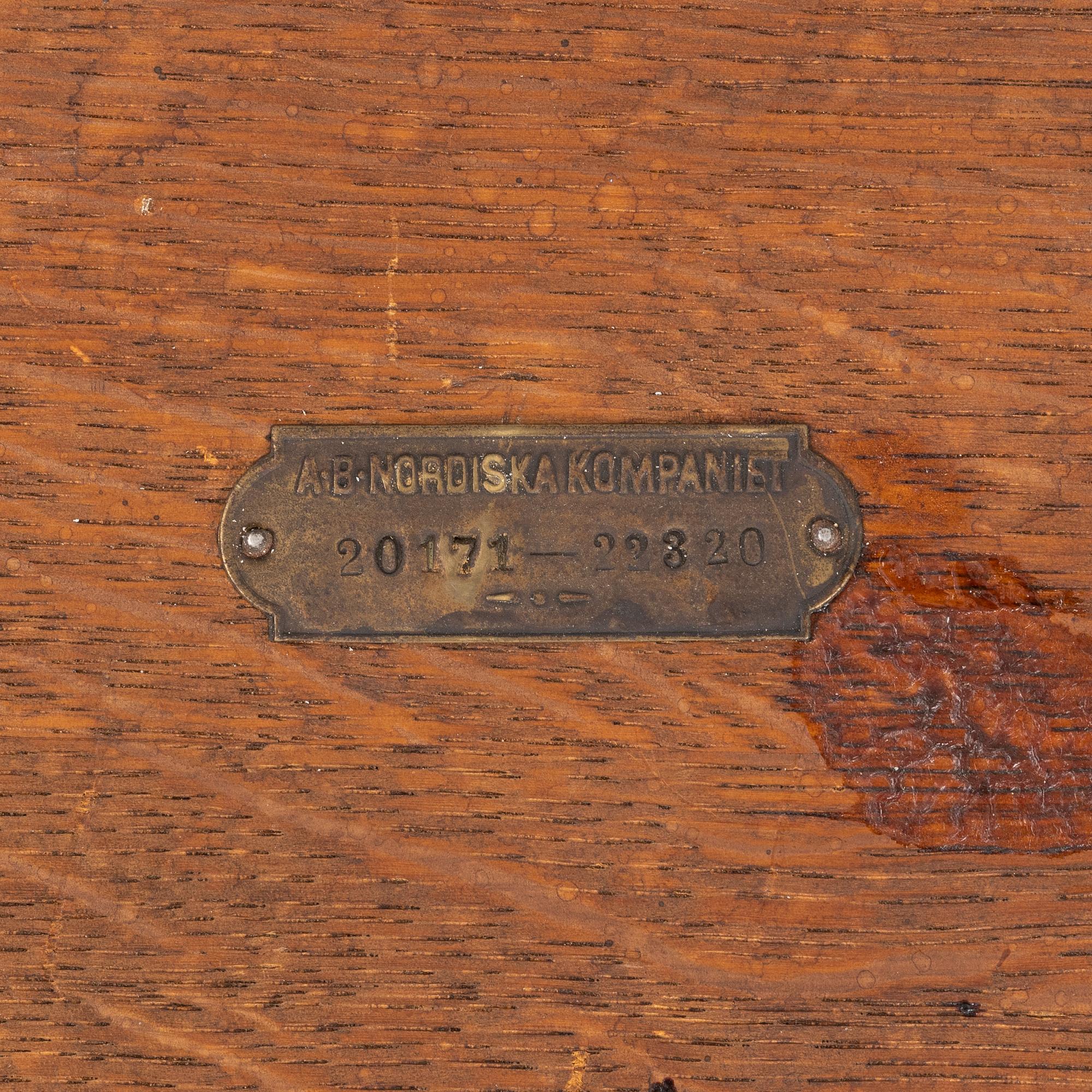 An oak table, Nordiska Kompaniet, 1920's.
