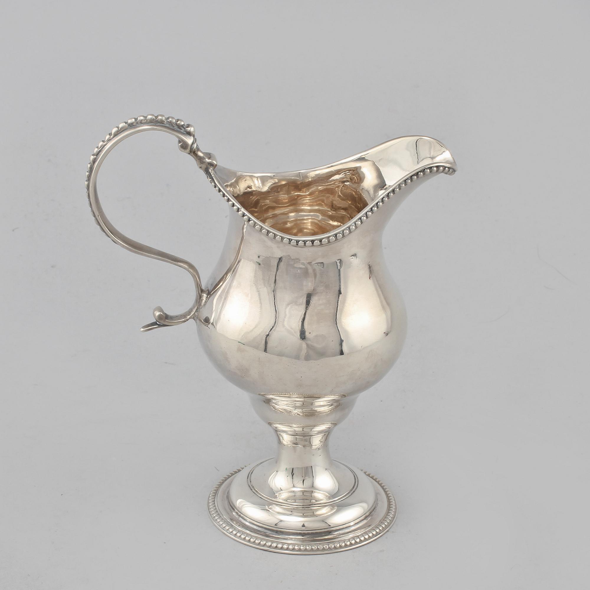 GRÄDKANNA, silver, London, innan 1822. vikt 125 g.
